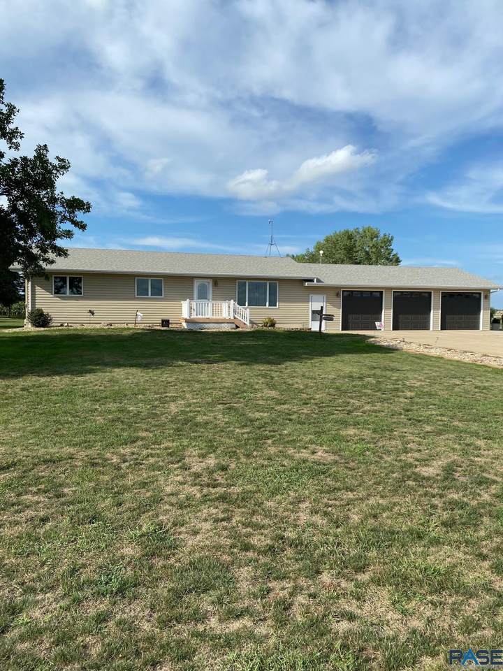 45804 234 St - Photo 1