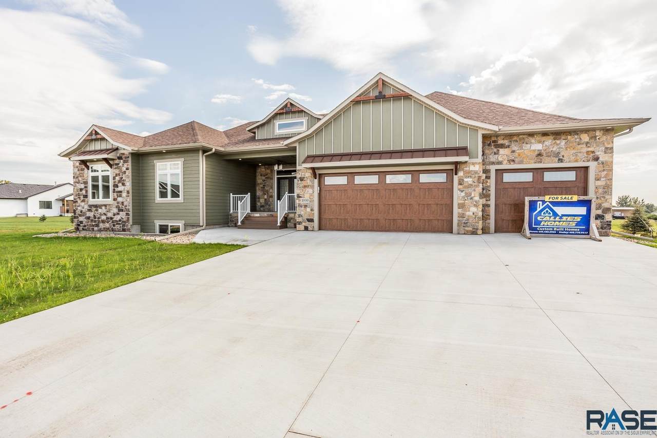1000 Duck Cir - Photo 1