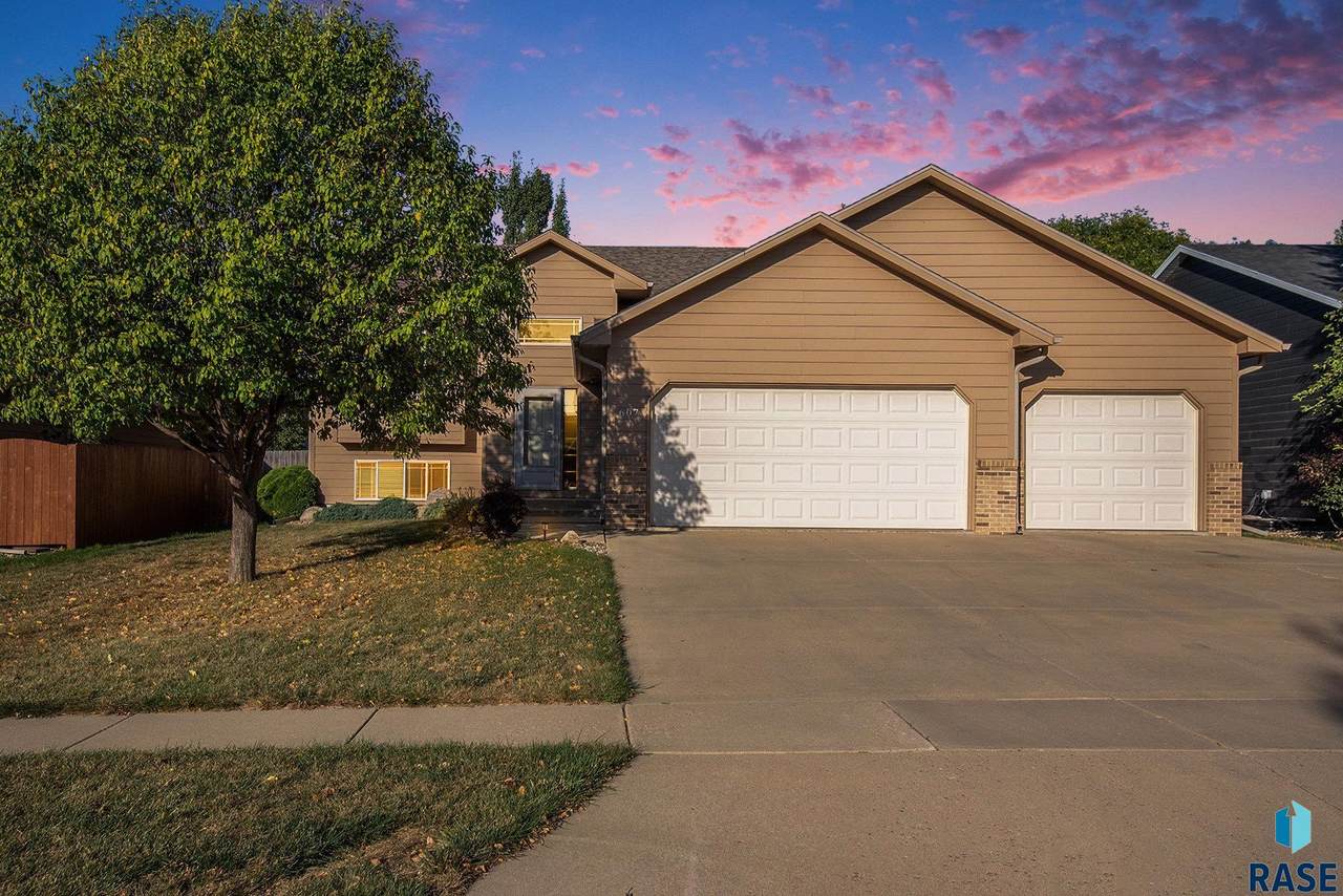 607 Falcon Ave Avenue - Photo 1