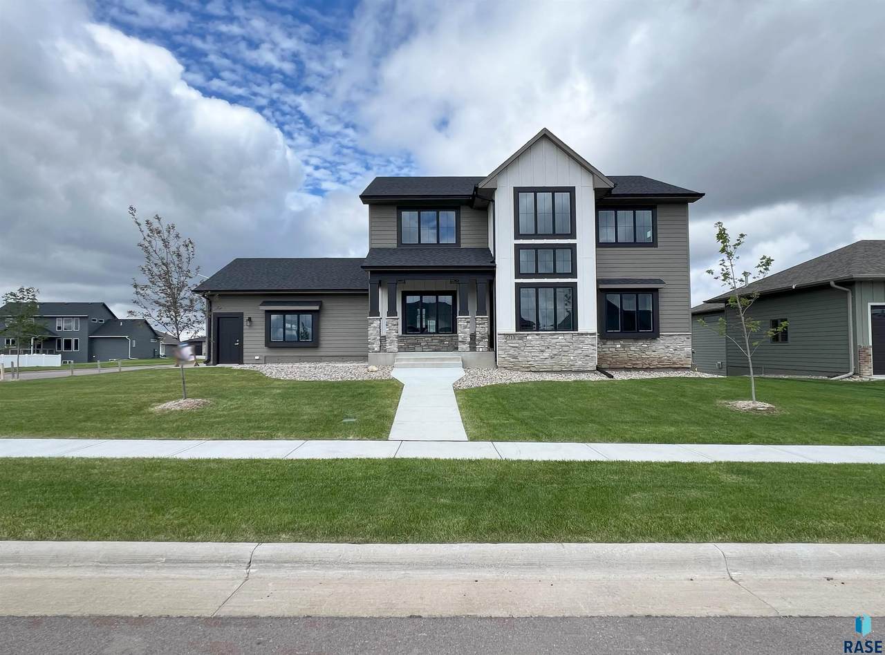 2713 Galena Ave - Photo 1