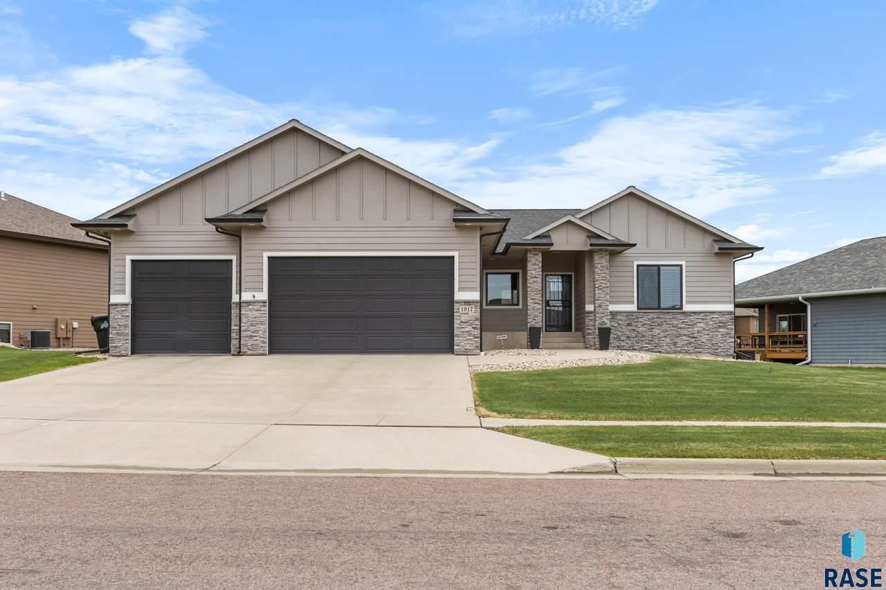 1917 Firefly Dr Drive - Photo 1