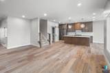 1137 Thompson Pl - Photo 2