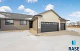 1407 Mae Pl - Photo 1