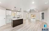922 Wayne Pl - Photo 3