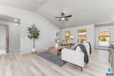 1301 Poplar Ave - Photo 3