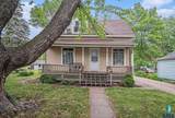 320 Broadway St - Photo 2