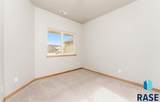 1437 Mae Pl - Photo 11