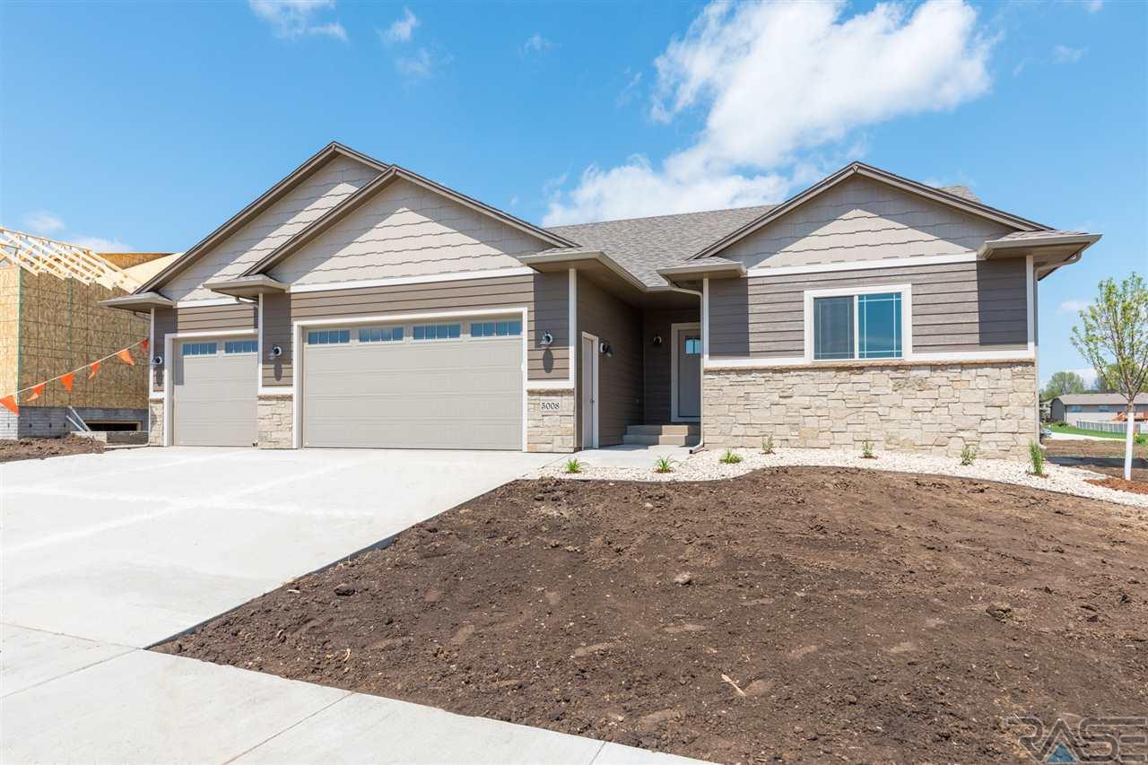 5008 Cattail Dr - Photo 1