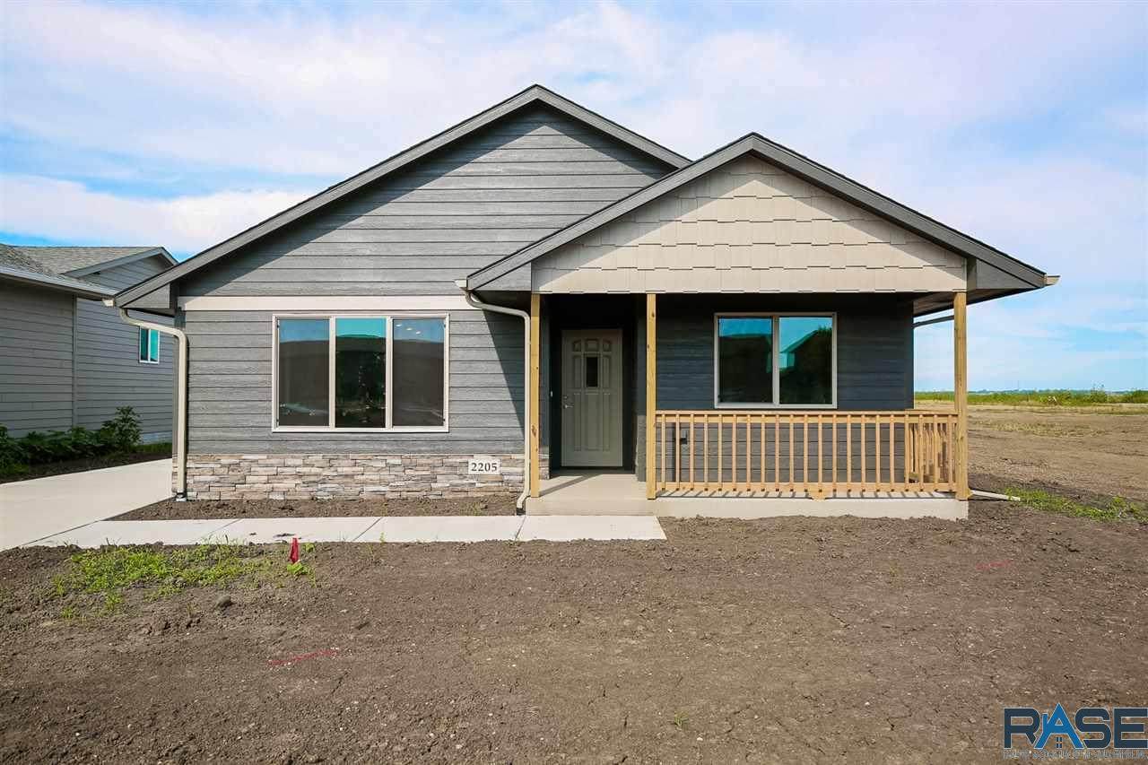 2205 Ronsiek Ave - Photo 1