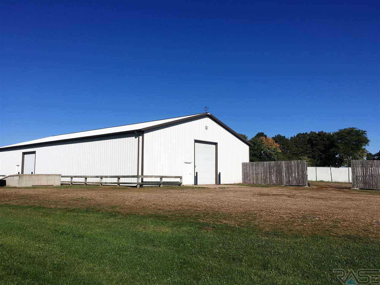 28189 West Ave - Photo 1
