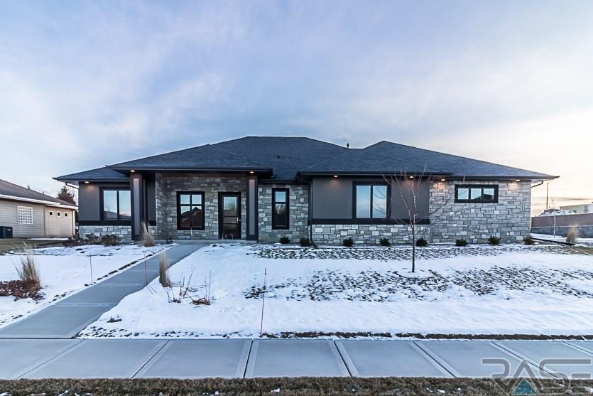 1513 Dunbar Trl - Photo 1