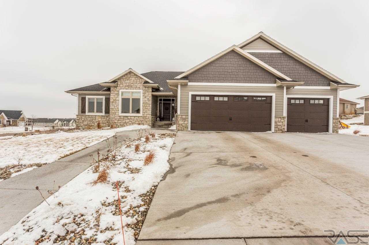 7300 Meredith Ave - Photo 1