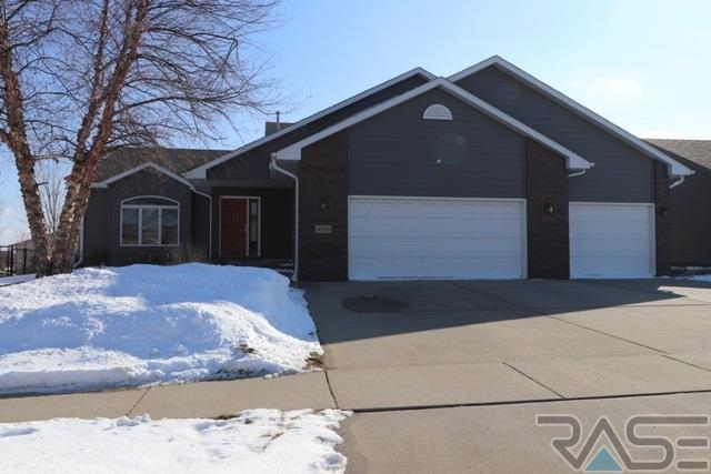 4709 Tiger Lilly St - Photo 1