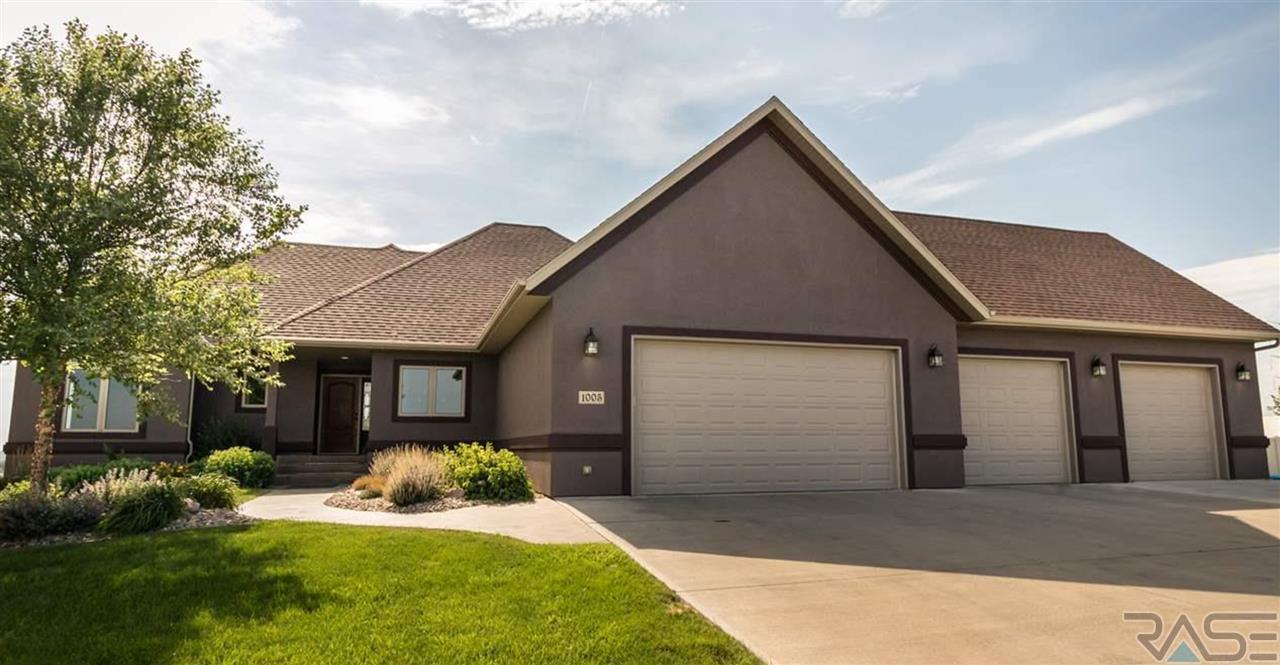 1005 Sioux Blvd - Photo 1