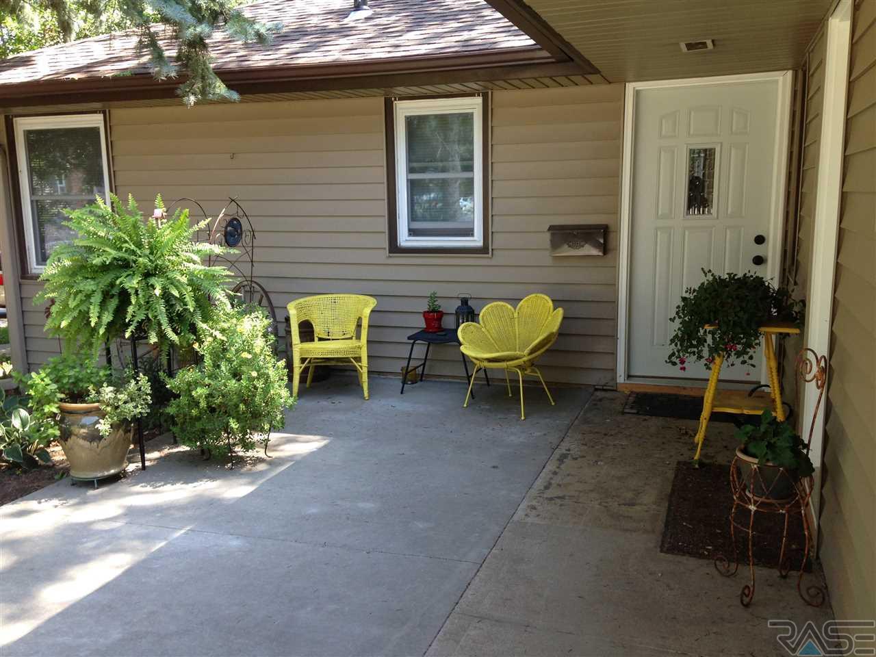2101 18th St - Photo 1