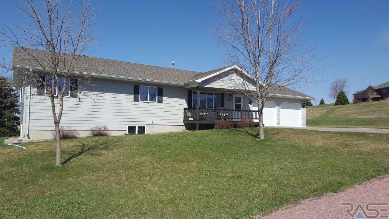 201 Cook Ave - Photo 1