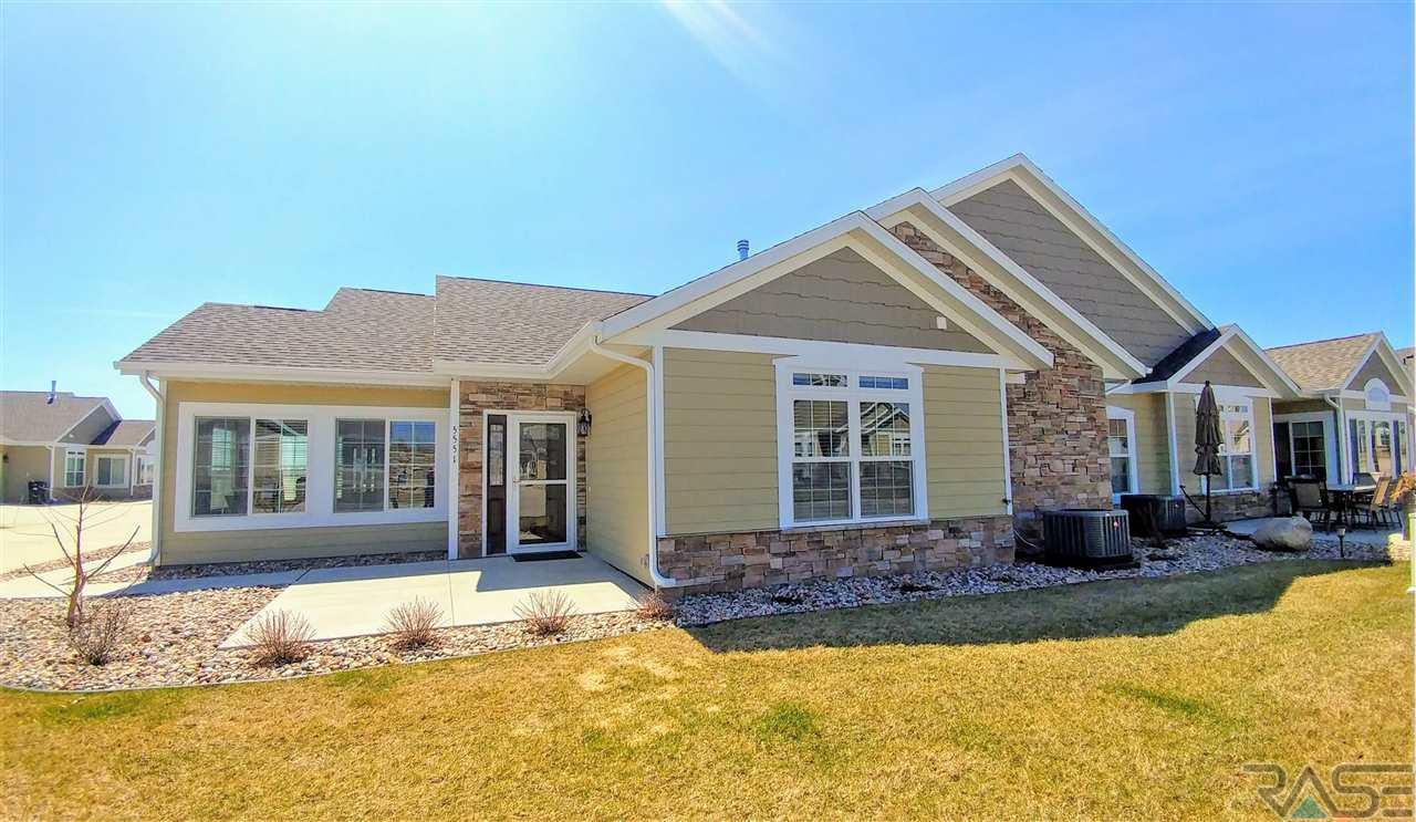 5551 Eastbridge Pl - Photo 1