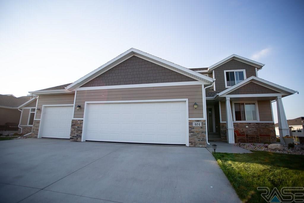 404 81st Pl - Photo 1