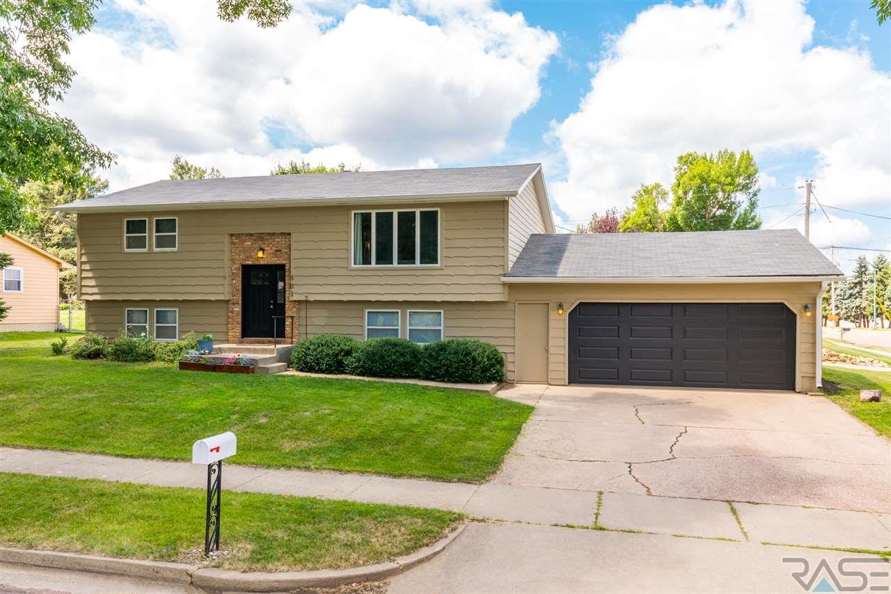 501 Rohl Dr - Photo 1