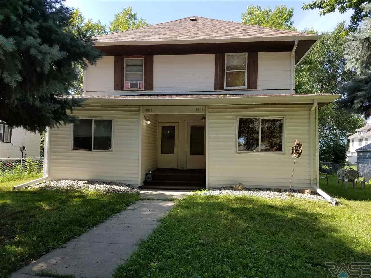 3809 Hawthorne Ave - Photo 1
