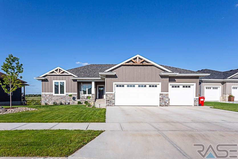 128 Liberty Cir - Photo 1