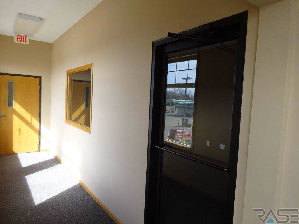 314 Splitrock Blvd - Photo 1
