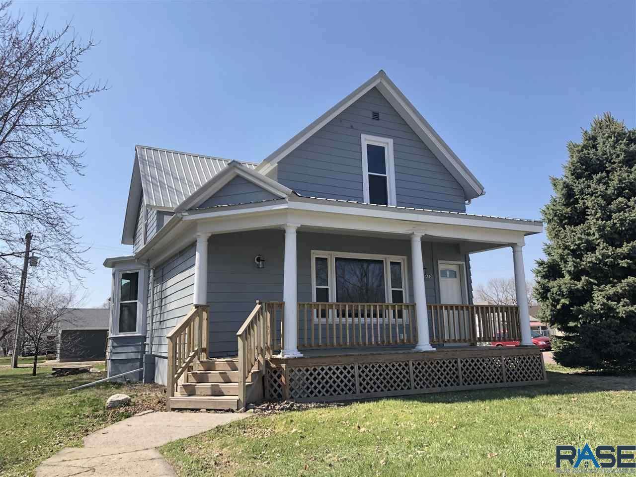 410 4th St - Photo 1