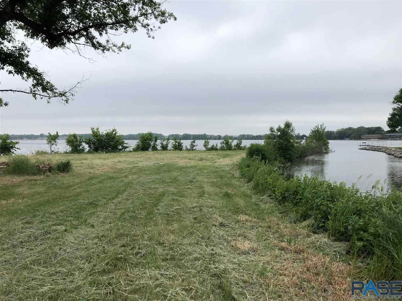 Crescent Ln - Photo 1