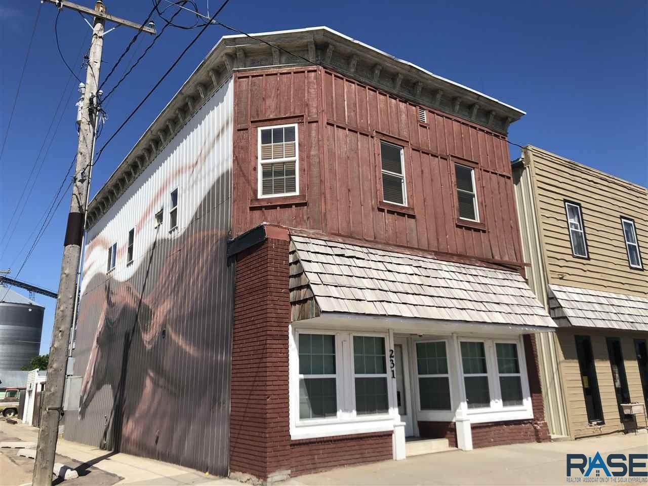 231 5th St - Photo 1