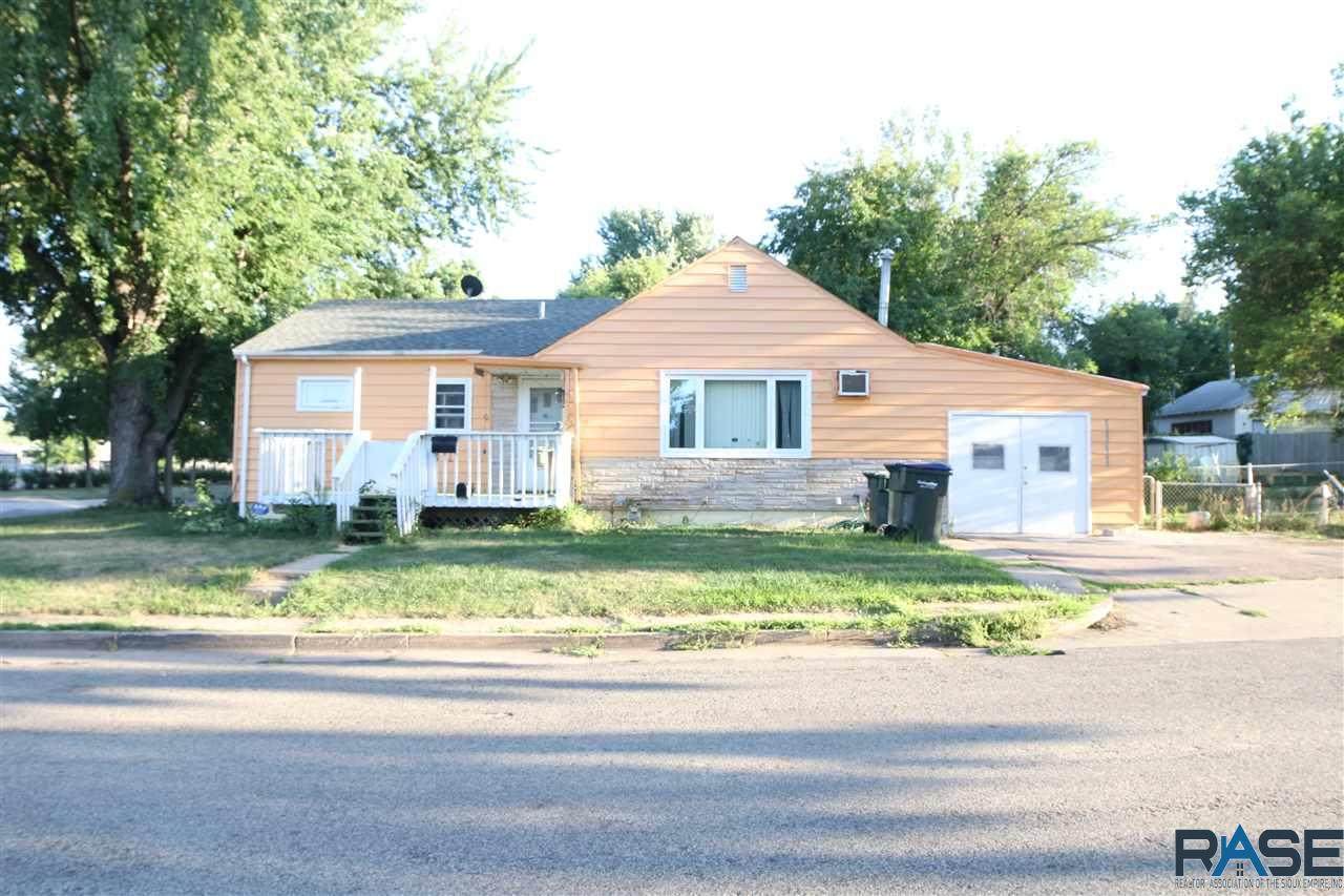 1531 Wayland Pl - Photo 1