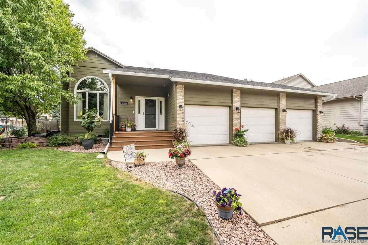 1004 Parkview Blvd - Photo 1