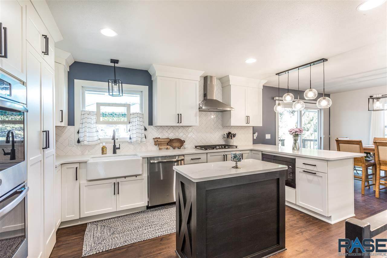 1209 Cedar Pl - Photo 1
