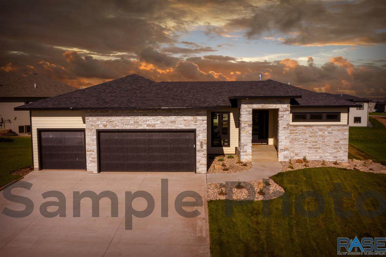 209 77th St - Photo 1