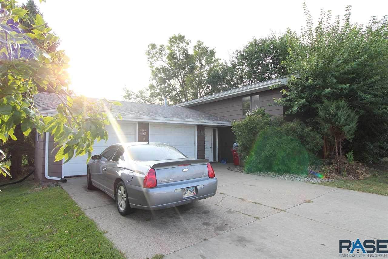 4612 Louise Ave - Photo 1