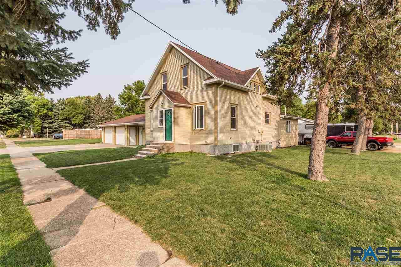 220 5th Ave - Photo 1
