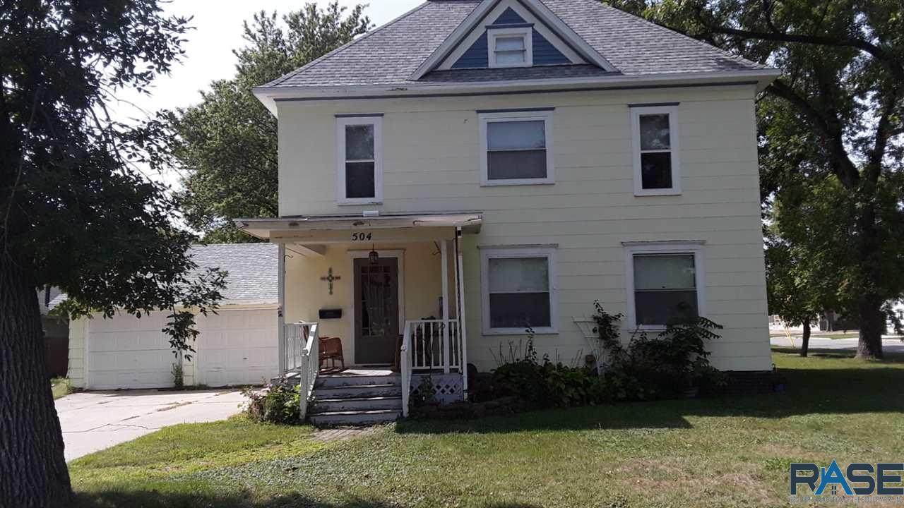 504 5th Ave - Photo 1