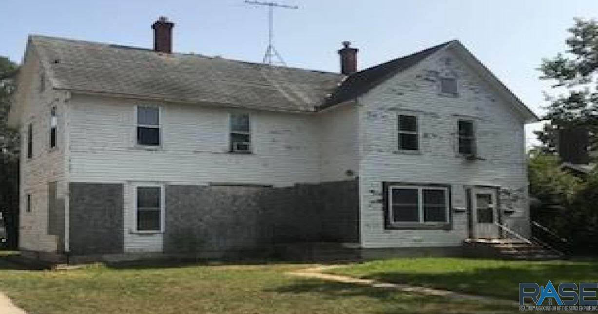 230 Nebraska Ave Sw - Photo 1