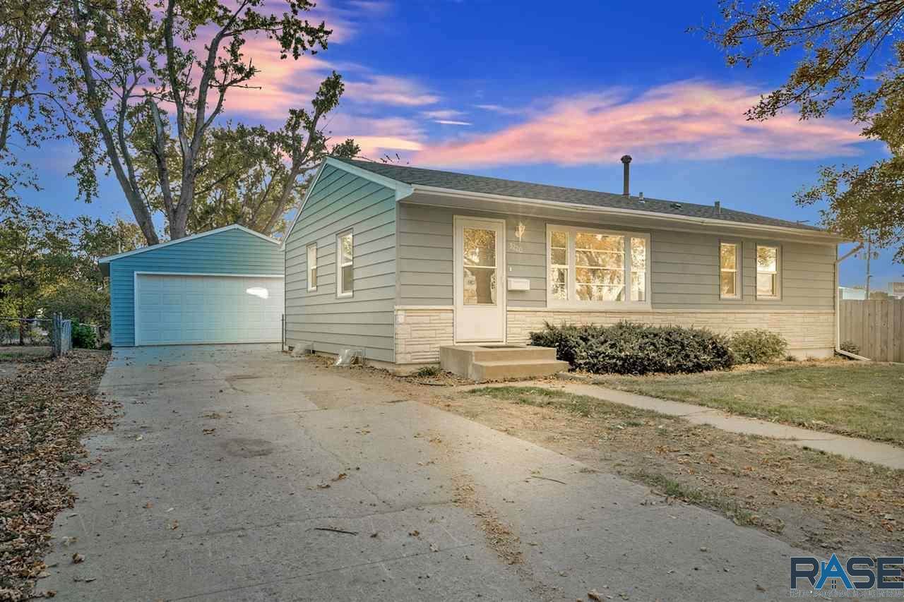 3220 Willow Ave - Photo 1