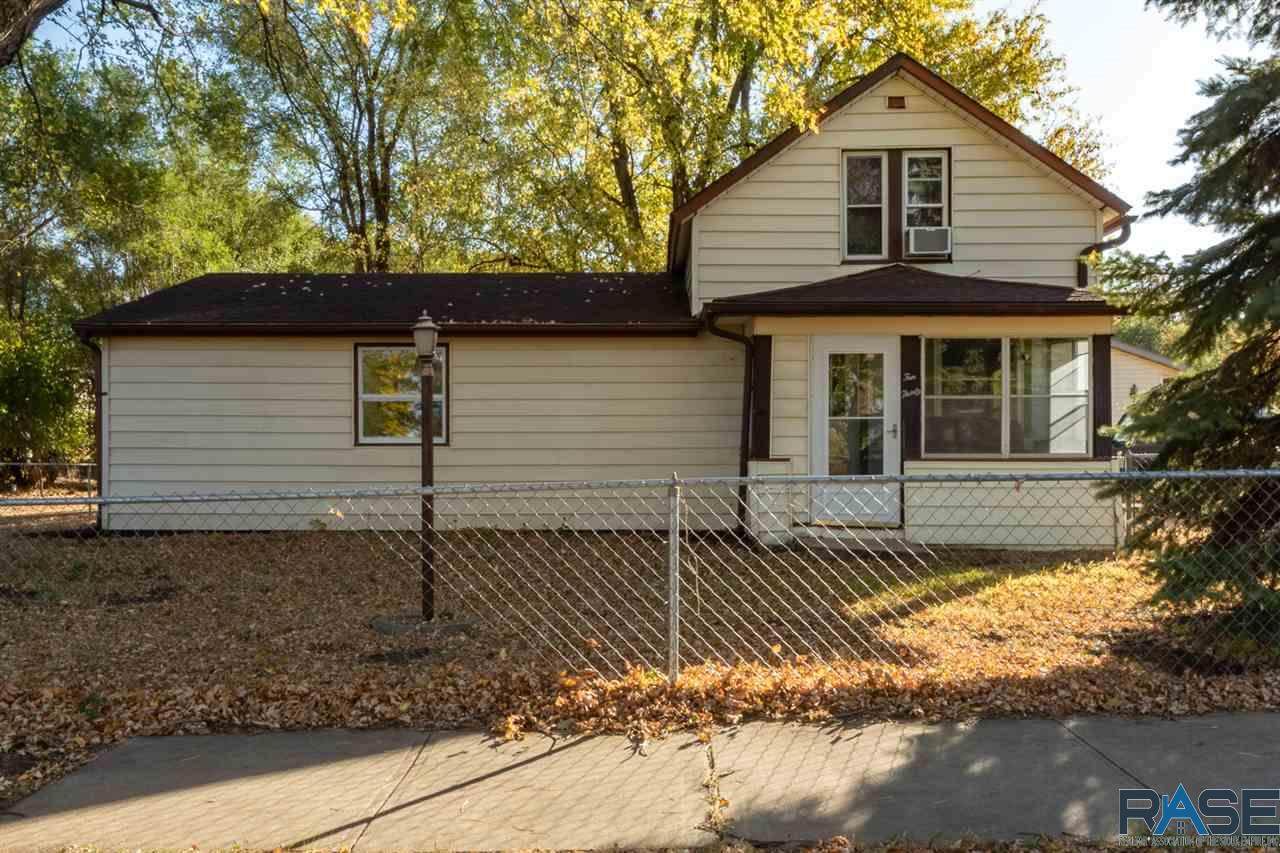 1030 Sherman Ave - Photo 1