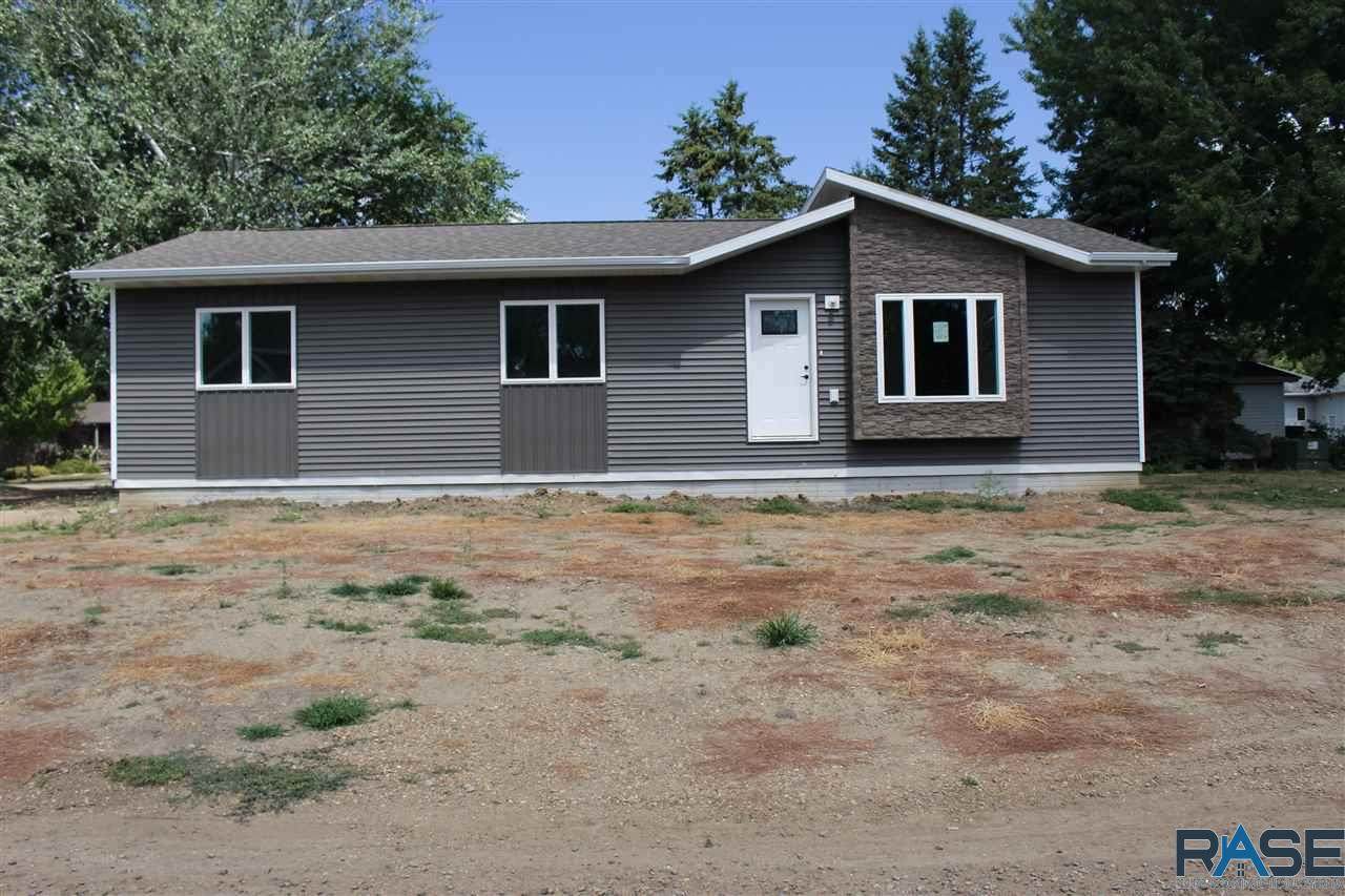 204 4th St - Photo 1