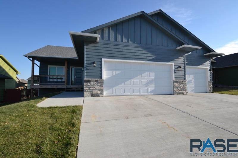 1200 Mossy Oak Ave - Photo 1