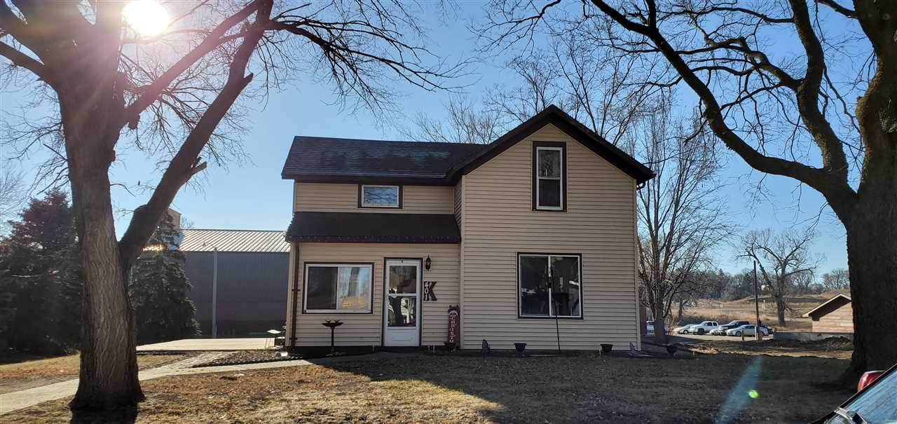 401 Kluckholm St - Photo 1