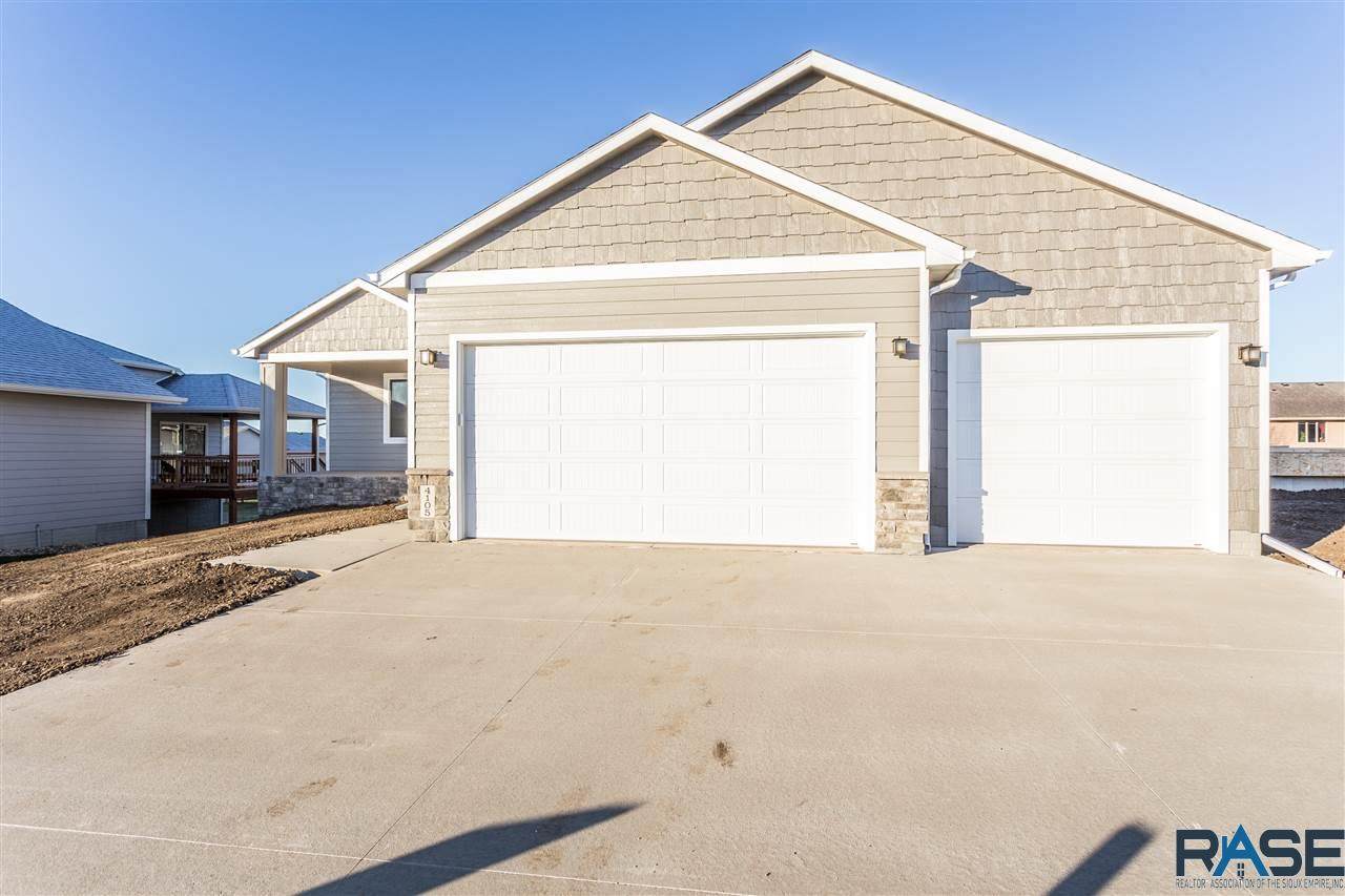 4105 Infield Ave - Photo 1