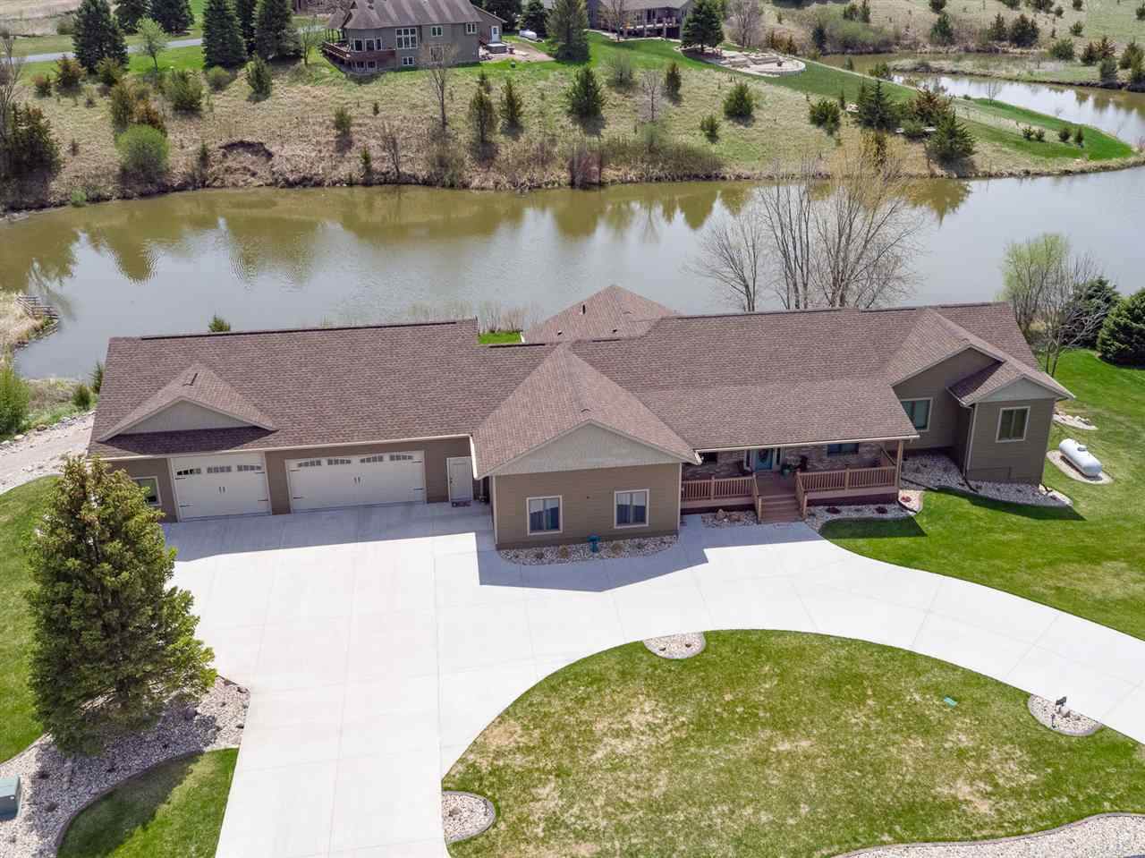 27313 Meadow Ridge Rd - Photo 1
