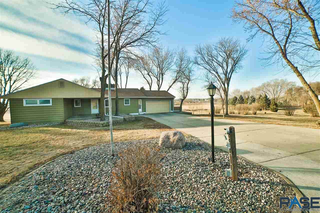 1409 Splitrock Blvd - Photo 1