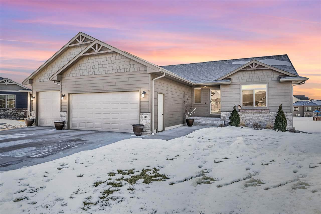 1000 Anthem Cir - Photo 1