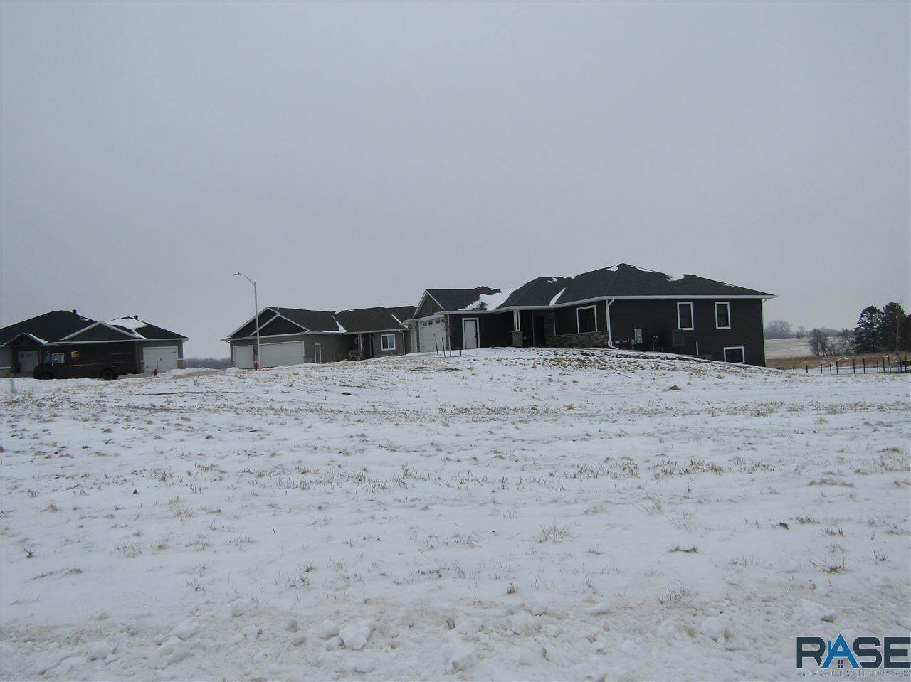 508 Connie Cir - Photo 1