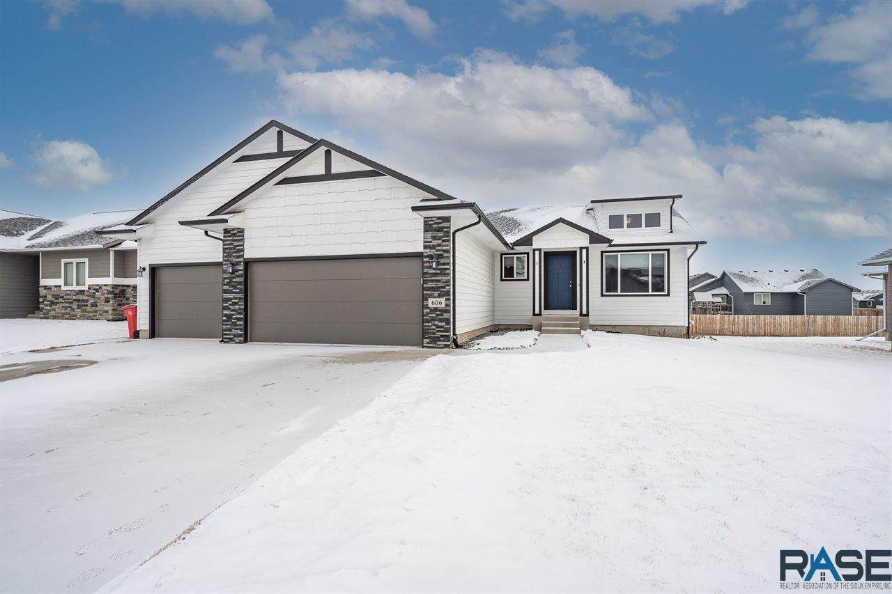 606 Brannon Dr - Photo 1