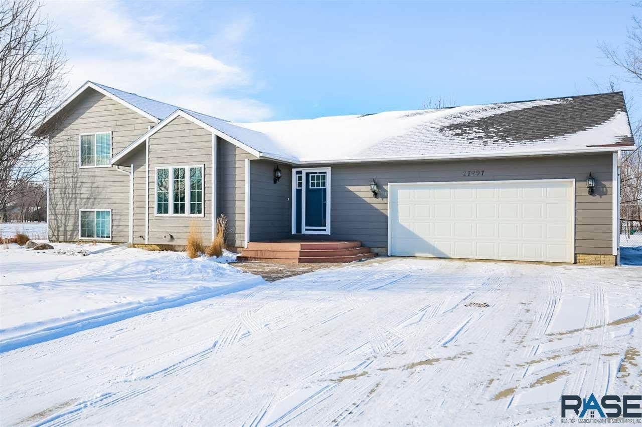 27297 Redwood Ave - Photo 1