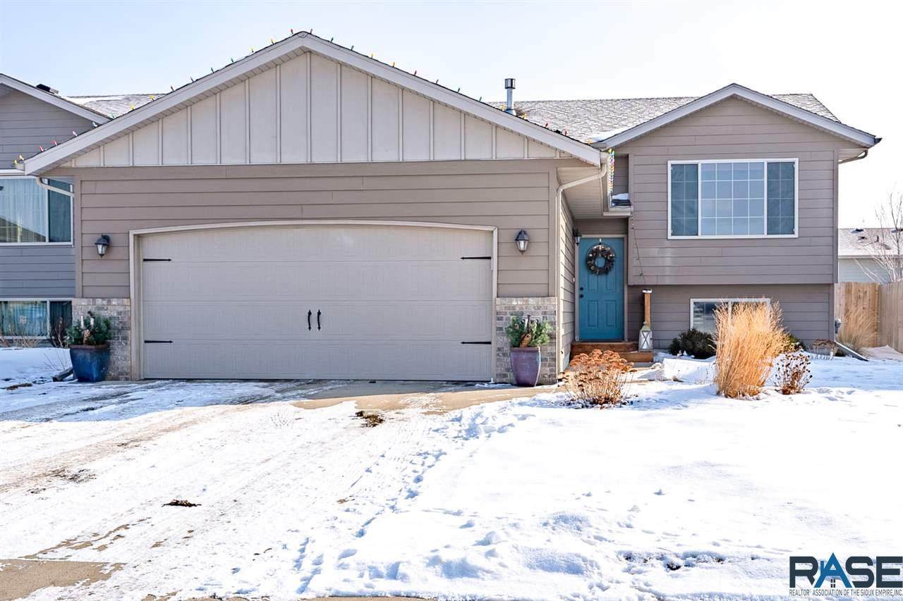 4808 Wassom Ave - Photo 1